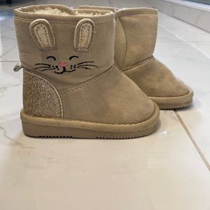 Toddler bunny boots